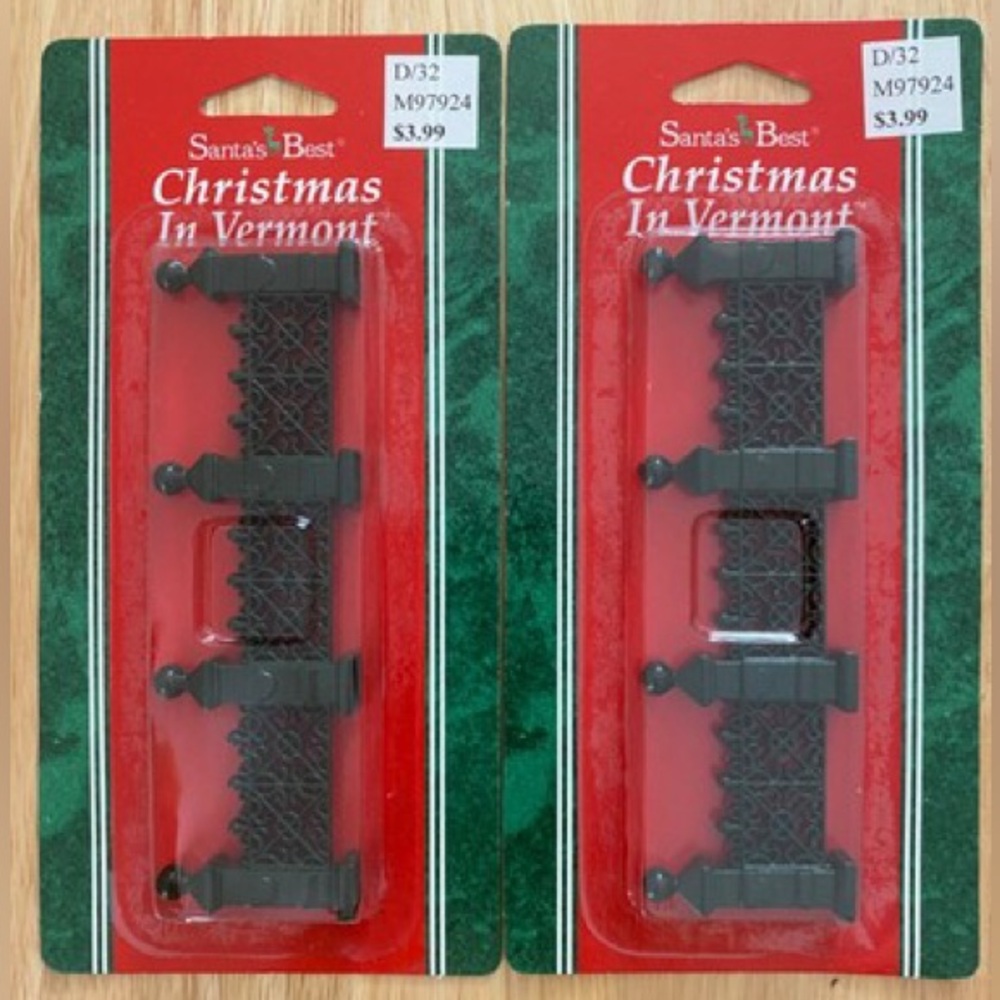 Two New Santa's Best Christmas in Vermont Wrought Iron Fence Green 1995